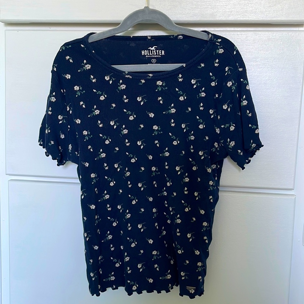 Hollister Floral Short Sleeve Top
